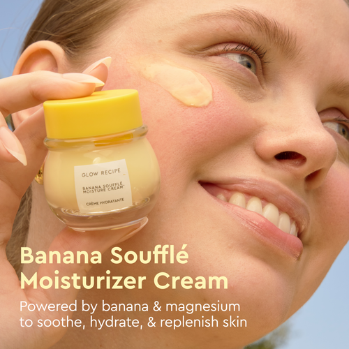 Glow Recipe Banana Souffle Moisture Cream kit infographic highlighting its banana, chia seed, and cica ingredients.